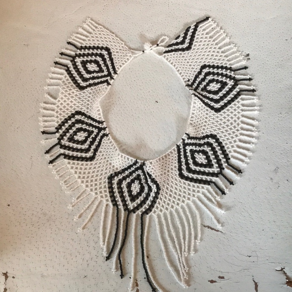Beaded collar necklace